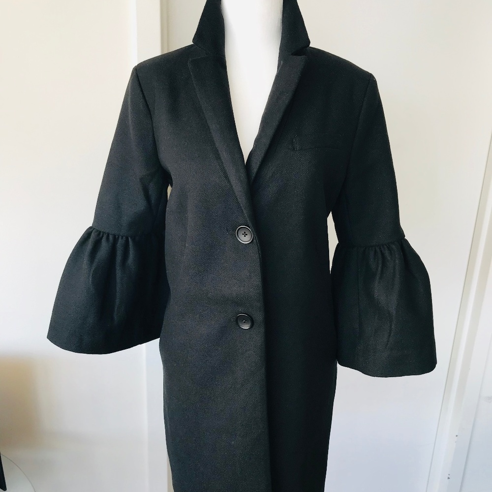 BANANA REPUBLIC Fluted Sleeve Top Coat